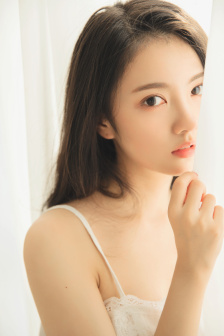 美女黑色真丝图